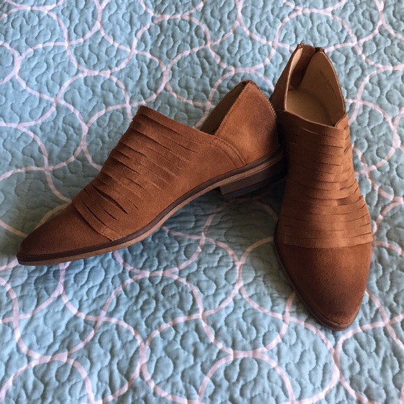 Suede ankle boot - Picture 2 of 4